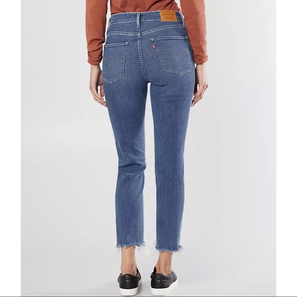 🔥🔥🔥 NWT Levi’s 724 HIGH RISE STRAIGHT CROP JEANS - Picture 5 of 12